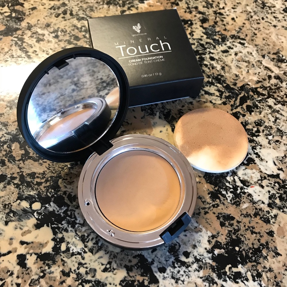 Younique Mineral Touch Cream Foundation Taffeta